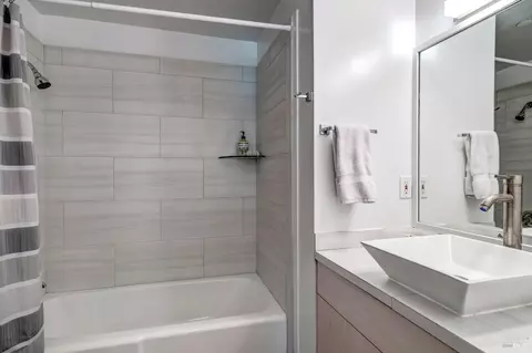 Bath - 1019 Erica Rd, Mill Valley, CA 94941 photo 1 of 6