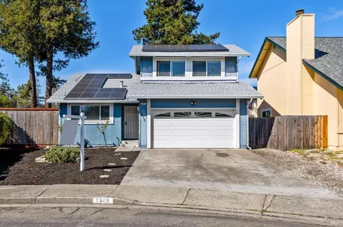 1310 Gaspar Ct, Rohnert Park, CA 94928
