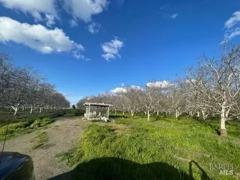 9128 Campbell Rd, Winters, CA 95694