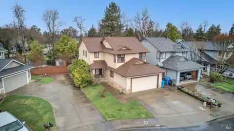 7625 Melody Dr, Rohnert Park, CA 94928