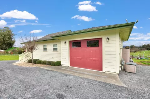 Exterior - 1220 Madrone Ave, Cotati, CA 94931 photo 18 of 21