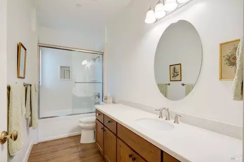 Bath - 1220 Madrone Ave, Cotati, CA 94931 photo 3 of 5