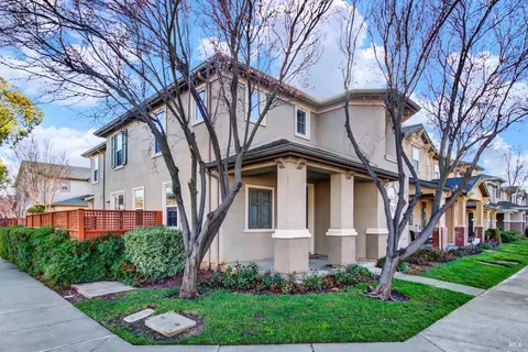 3136 Puffin Cir, Fairfield, CA 94533