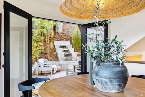 Dining - 169 Bolsa Ave, Mill Valley, CA 94941 photo 7 of 8