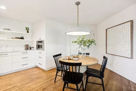 Dining - 169 Bolsa Ave, Mill Valley, CA 94941 photo 3 of 8