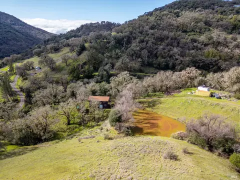 4595 Shale Ln, Potter Valley, CA 95469
