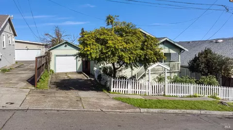 Exterior - 426 Coughlan St, Vallejo, CA 94590 photo 2 of 16