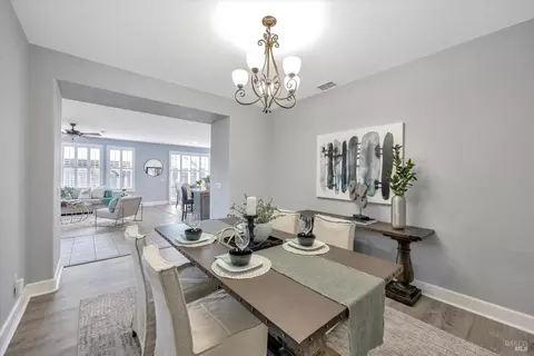 Dining - 391 Decanter Cir, Windsor, CA 95492 photo 8 of 8