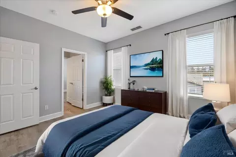 Bedroom - 391 Decanter Cir, Windsor, CA 95492 photo 3 of 7