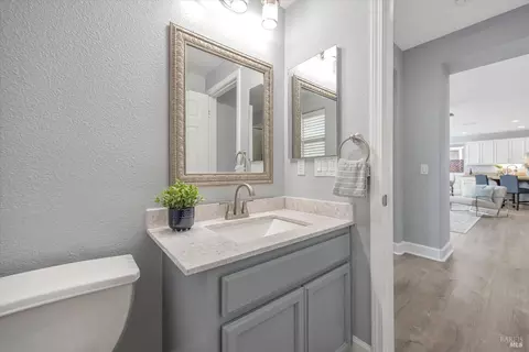 Bath - 391 Decanter Cir, Windsor, CA 95492 photo 7 of 7