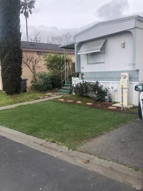 30 Del Rey Dr, Vacaville, CA 95687