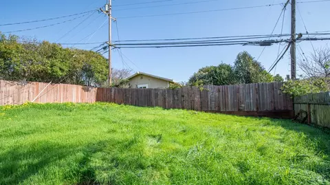 Exterior - 2532 Alameda St, Vallejo, CA 94590 photo 9 of 10