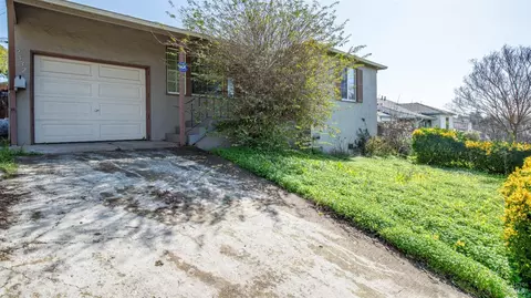 Exterior - 2532 Alameda St, Vallejo, CA 94590 photo 4 of 10