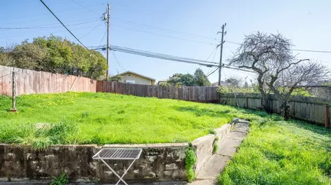 Exterior - 2532 Alameda St, Vallejo, CA 94590 photo 6 of 10