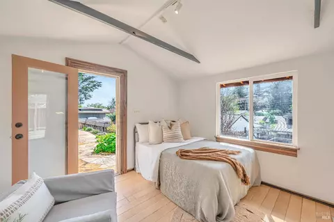 Bedroom - 51 Bayview Ter, Mill Valley, CA 94941 photo 6 of 7