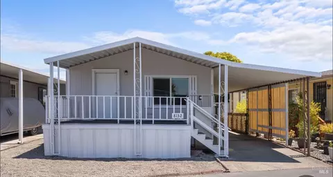 8132 Willow St, Windsor, CA 95492 photo 2