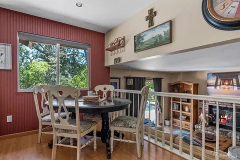 Dining - 7822 Wildflower Ct, Windsor, CA 95492 photo 3 of 3
