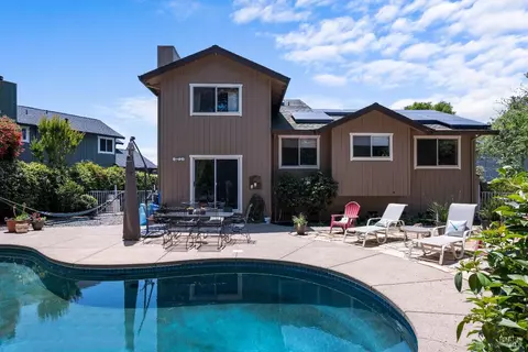 Exterior - 7822 Wildflower Ct, Windsor, CA 95492 photo 5 of 12