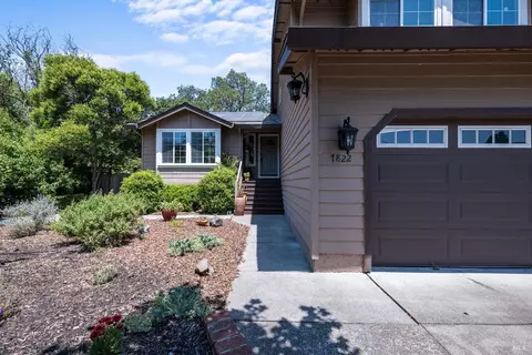 Exterior - 7822 Wildflower Ct, Windsor, CA 95492 photo 11 of 12