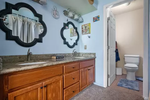 Bath - 7822 Wildflower Ct, Windsor, CA 95492 photo 1 of 3