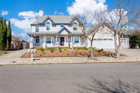 2535 Ivy Manor Ct, Santa Rosa, CA 95401