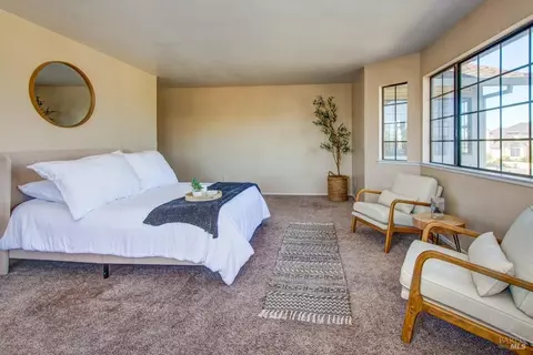 Bedroom - 644 Admiral Callaghan Ln, Vallejo, CA 94591 photo 2 of 4