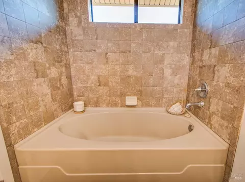 Bath - 644 Admiral Callaghan Ln, Vallejo, CA 94591 photo 2 of 5