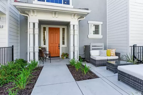 Exterior - 336 Pear Tree Ter #C, Napa, CA 94558 photo 2 of 10