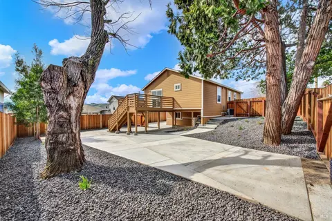 Exterior - 400 E N St, Benicia, CA 94510 photo 26 of 36