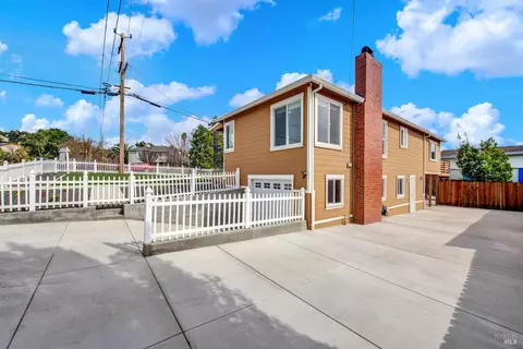 Exterior - 400 E N St, Benicia, CA 94510 photo 9 of 36