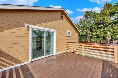 Exterior - 400 E N St, Benicia, CA 94510 photo 20 of 36