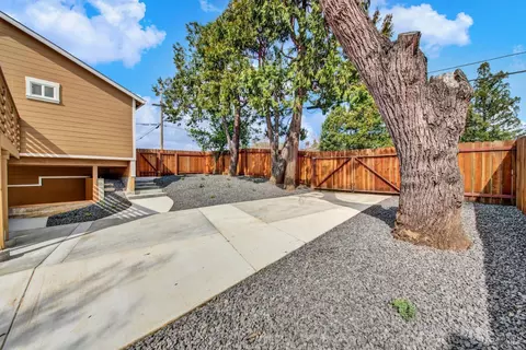 Exterior - 400 E N St, Benicia, CA 94510 photo 25 of 36