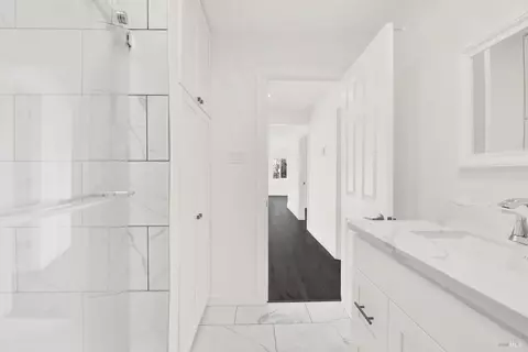 Bath - 400 E N St, Benicia, CA 94510 photo 5 of 10