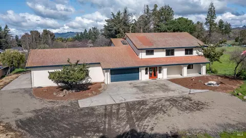 1971 William Dr, Penngrove, CA 94951
