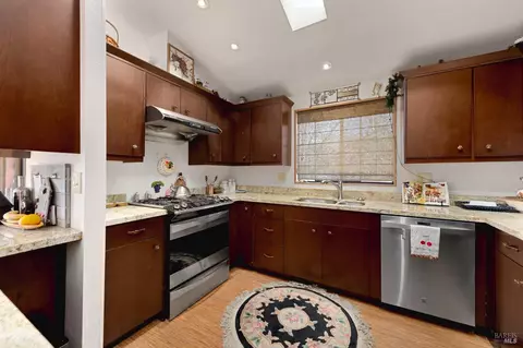 245 Seven Flags Cir, Sonoma, CA 95476 photo 9