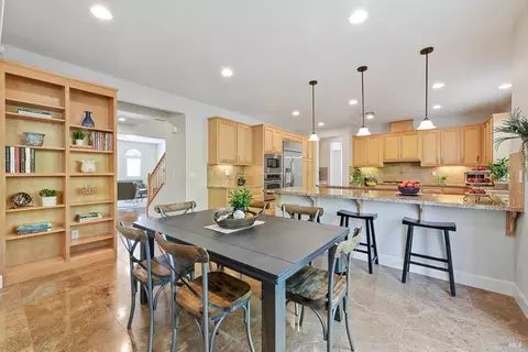 Dining - 711 Adagio Dr, Fairfield, CA 94534 photo 5 of 8