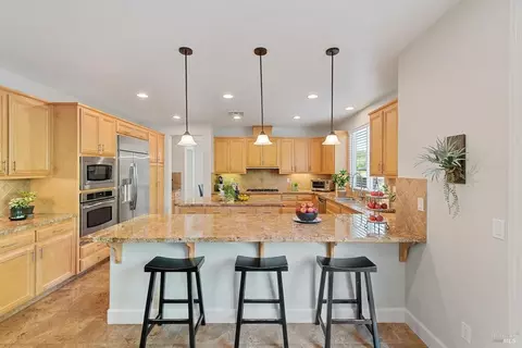 Kitchen - 711 Adagio Dr, Fairfield, CA 94534 photo 18 of 18
