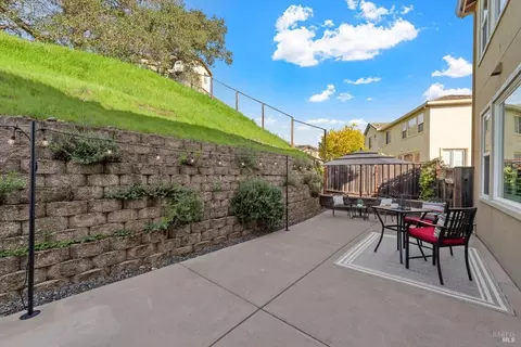 Exterior - 711 Adagio Dr, Fairfield, CA 94534 photo 14 of 24