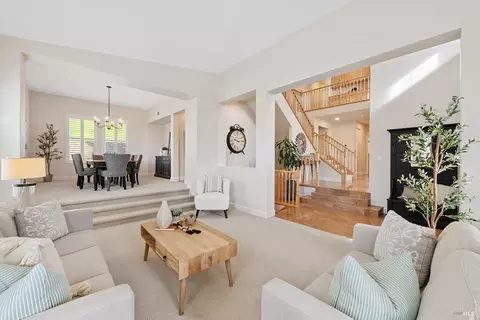 Living - 711 Adagio Dr, Fairfield, CA 94534 photo 3 of 16
