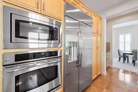 Kitchen - 711 Adagio Dr, Fairfield, CA 94534 photo 9 of 18