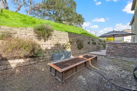 Exterior - 711 Adagio Dr, Fairfield, CA 94534 photo 20 of 24