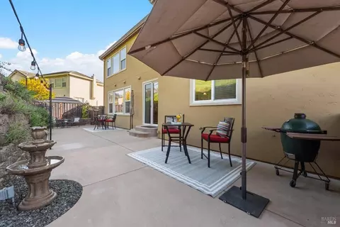 Exterior - 711 Adagio Dr, Fairfield, CA 94534 photo 11 of 24
