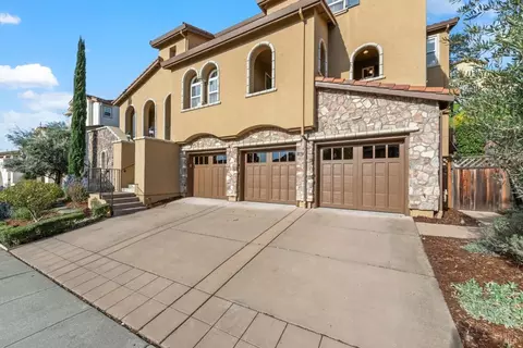 Exterior - 711 Adagio Dr, Fairfield, CA 94534 photo 5 of 24