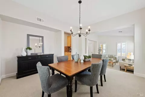 Dining - 711 Adagio Dr, Fairfield, CA 94534 photo 2 of 8