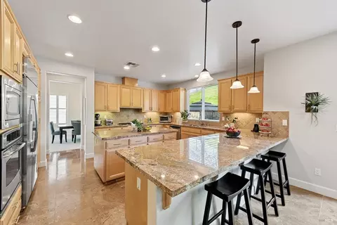 Kitchen - 711 Adagio Dr, Fairfield, CA 94534 photo 3 of 18