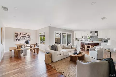 172 Deepstone Dr, San Rafael, CA 94903 photo 4