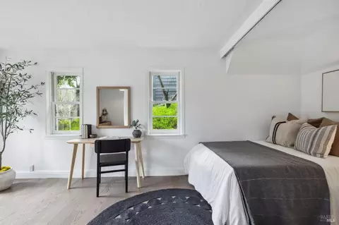 Bedroom - 480 Molino Ave, Mill Valley, CA 94941 photo 9 of 9