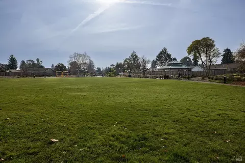 8477 Lasalle Ave, Cotati, CA 94931 photo 11