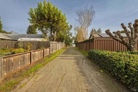 8477 Lasalle Ave, Cotati, CA 94931 photo 9