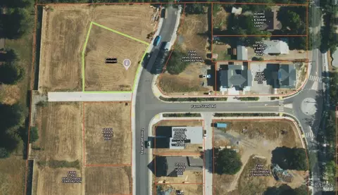 1051-1071 Trentadue Way, Healdsburg, CA 95448